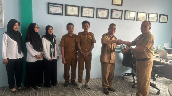 Diskusi Dampak Karhutla bagi Lingkungan Sekolah dan Pemberian Masker